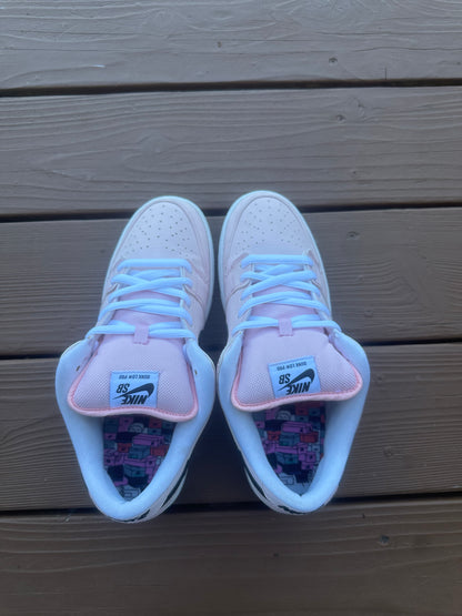Size 9.5 - Nike Dunk Low Elite SB Pink Box