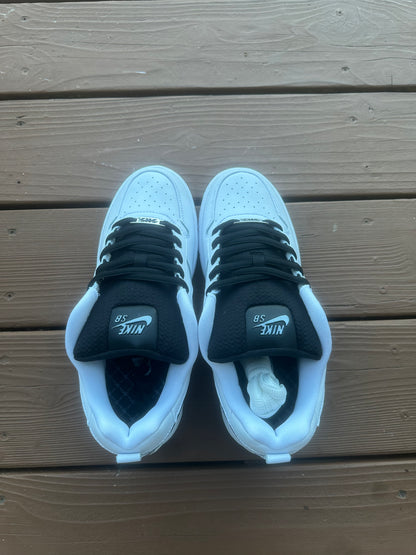 Size 10 - Zoom Air Paul Rodriguez 1 'White Black' 2025