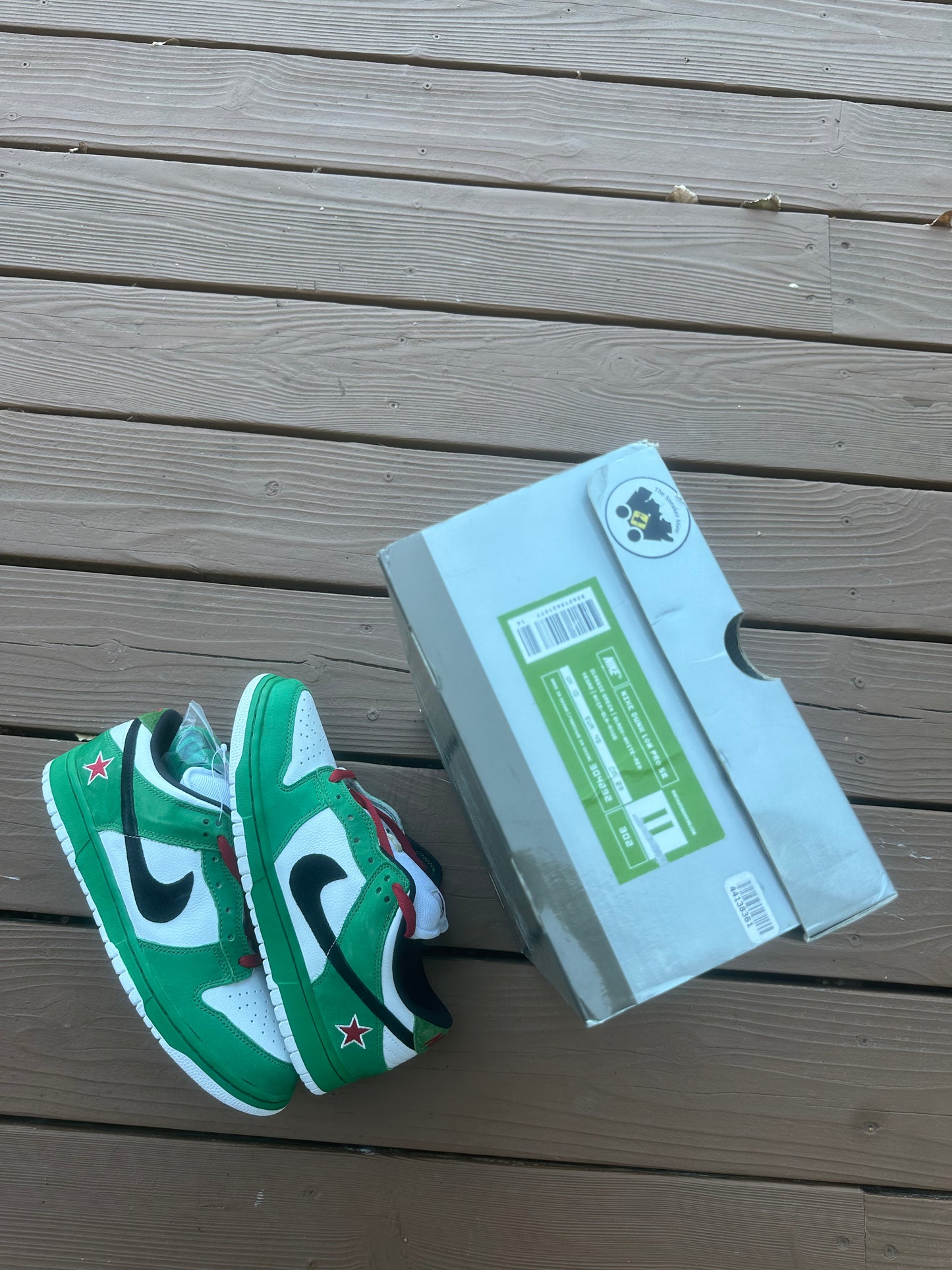 Size 11 - Nike Dunk Low Pro SB Heineken