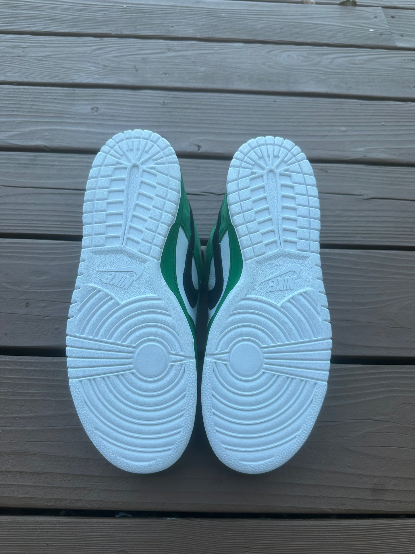 Size 11 - Nike Dunk Low Pro SB Heineken