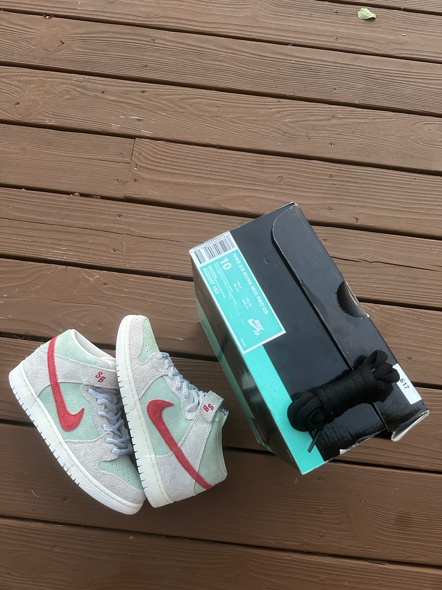 Size 10 - Nike SB Dunk Mid Pro QS White Widow