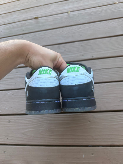 Size 11.5 - Jeff Staple x Nike SB Dunk Low Pro OG QS 'Panda Pigeon'