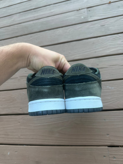 Size 10.5 - Nike Dunk Low Pro SB Un-Loden