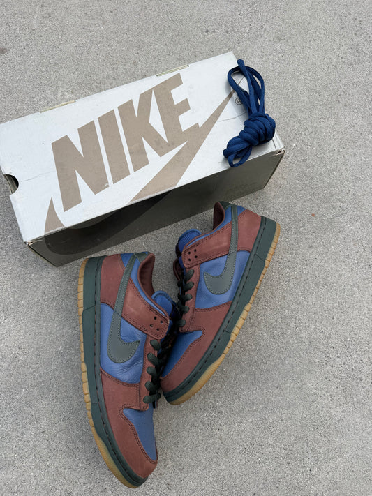 Size 9.5 - Nike Dunk Low Pro SB Barf