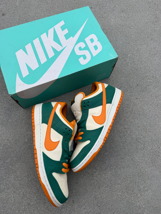 Size 10 - Nike Dunk Low Pro SB Kumquat