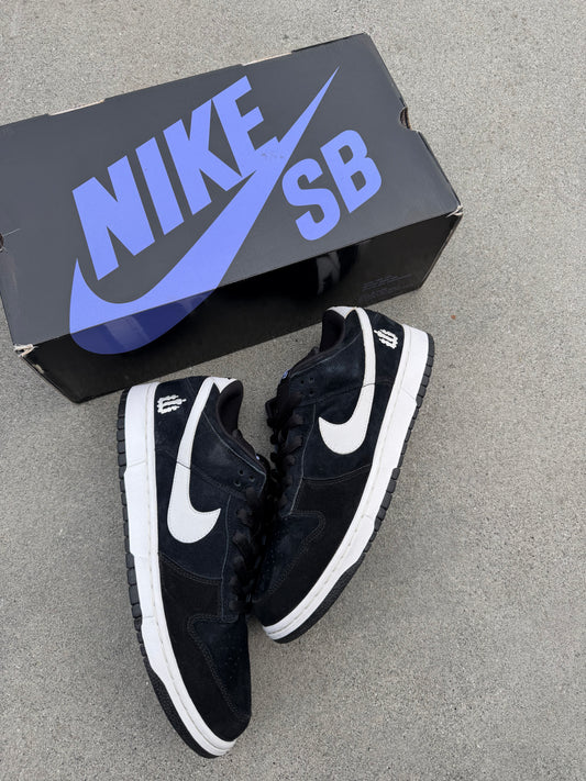 Size 11 - Nike Dunk Low Pro SB Wieger