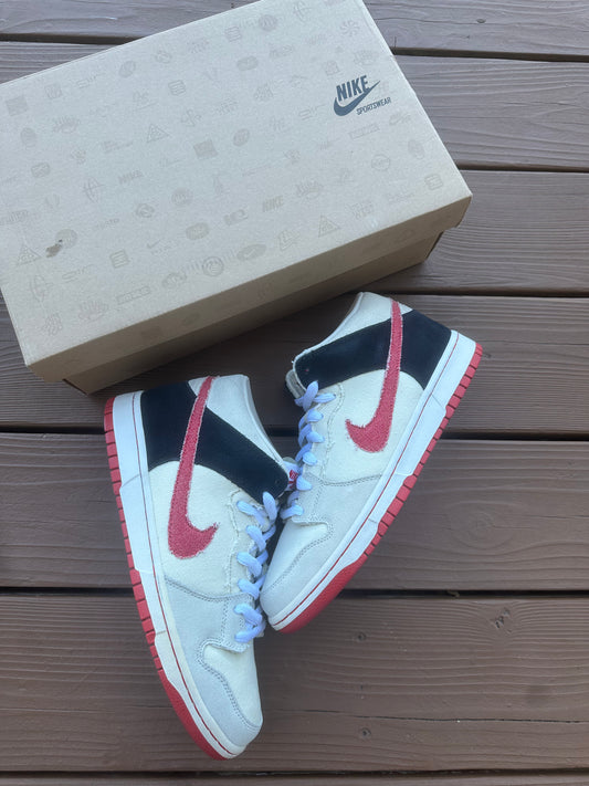 Size 9.5 - Nike Dunk Mid Pro SB Ryu