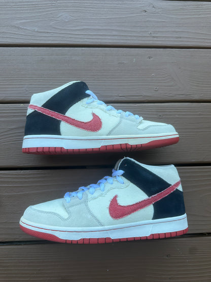 Size 9.5 - Nike Dunk Mid Pro SB Ryu