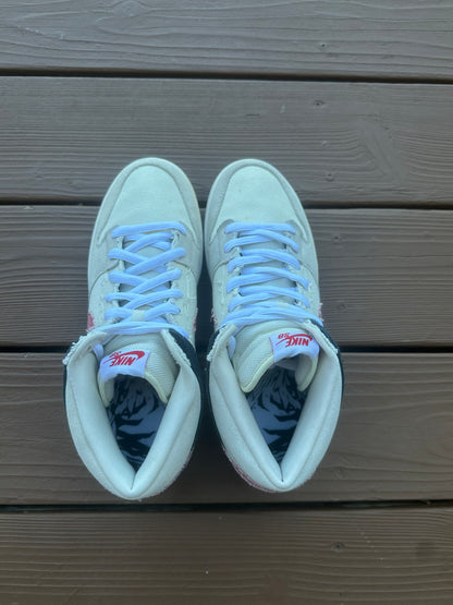 Size 9.5 - Nike Dunk Mid Pro SB Ryu