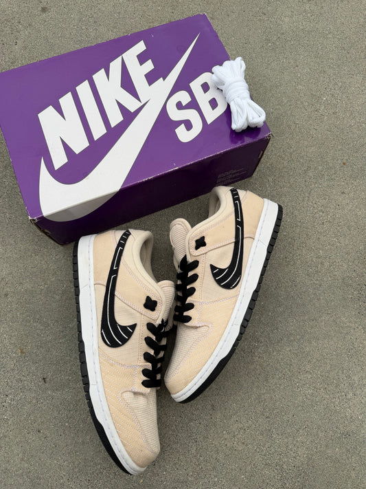 Size 11.5 - Nike Dunk Low Pro SB Albino & Preto