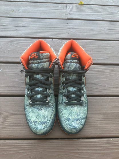 Size 11 - Nike Dunk Mid Premium SB Real Tree Camo