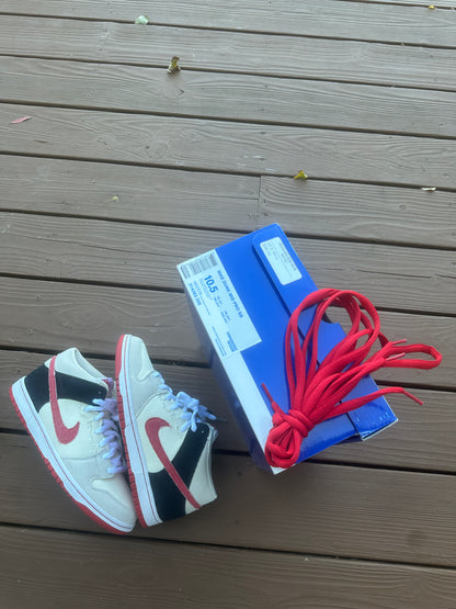 Size 10.5 - Nike Dunk Mid Pro SB Ryu