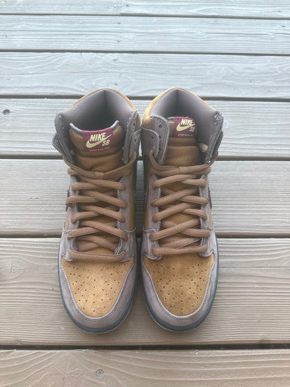 Size 10.5 - Nike Dunk High Premium SB Cigar City
