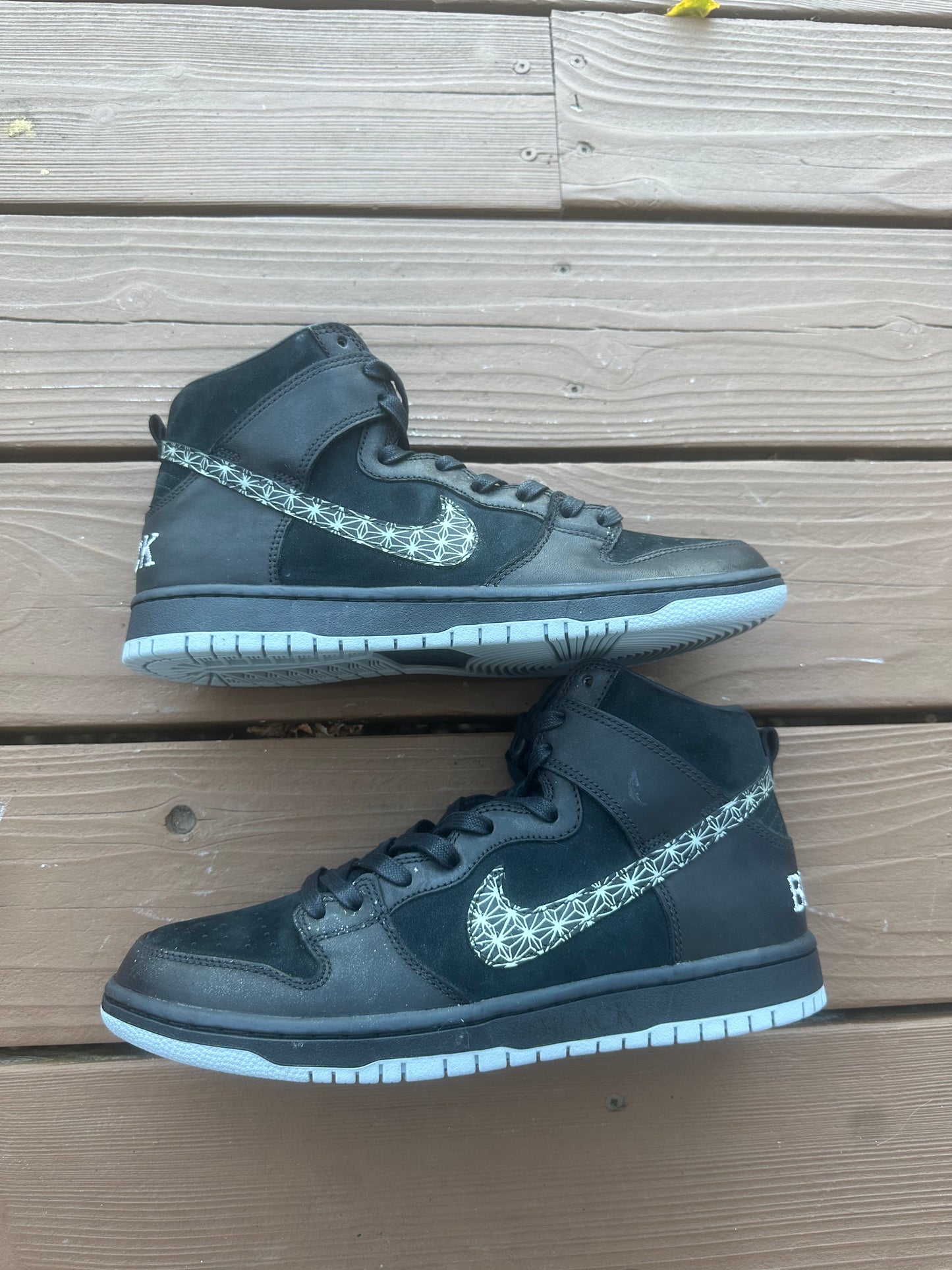 Size 10.5 - Black Bar x SB Zoom Dunk High Pro Black