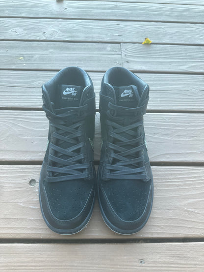 Size 10.5 - Black Bar x SB Zoom Dunk High Pro Black