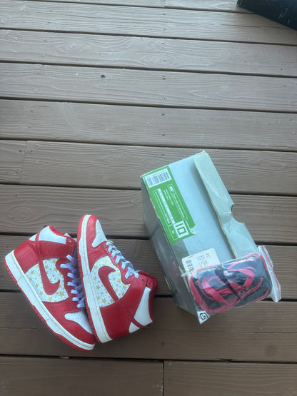 Size 10 - Supreme x Dunk High Pro SB Red Stars