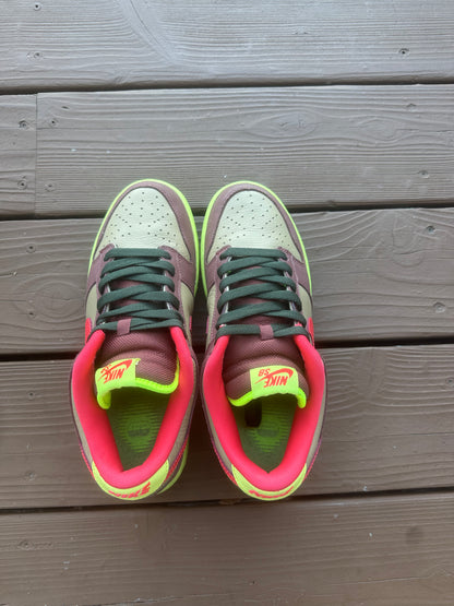 Size 9.5 - Nike Dunk Low Premium SB Toxic Sea Robin
