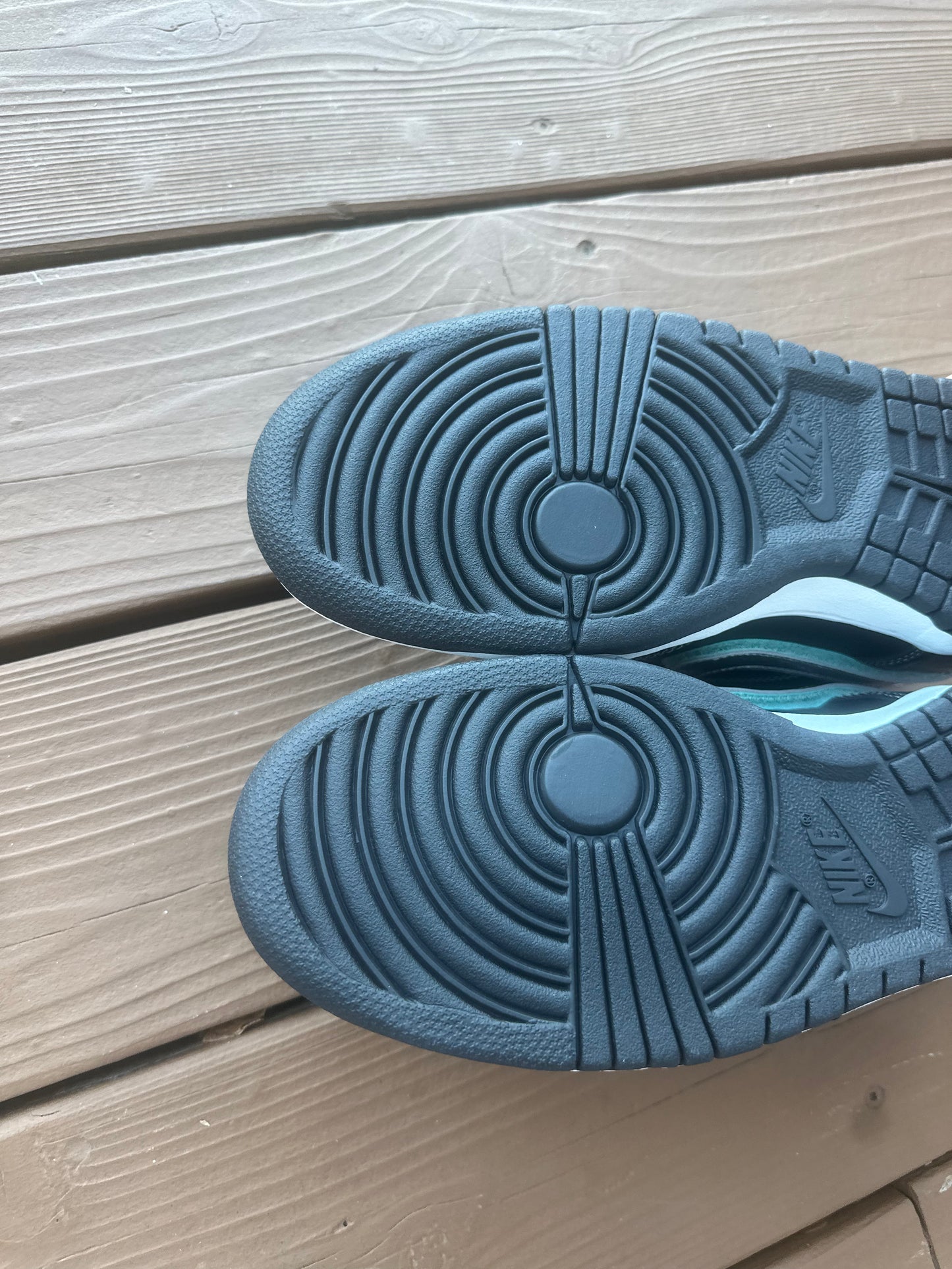Size 9 - Diamond Supply Co. x Nike SB Dunk Low Pro Black Diamond