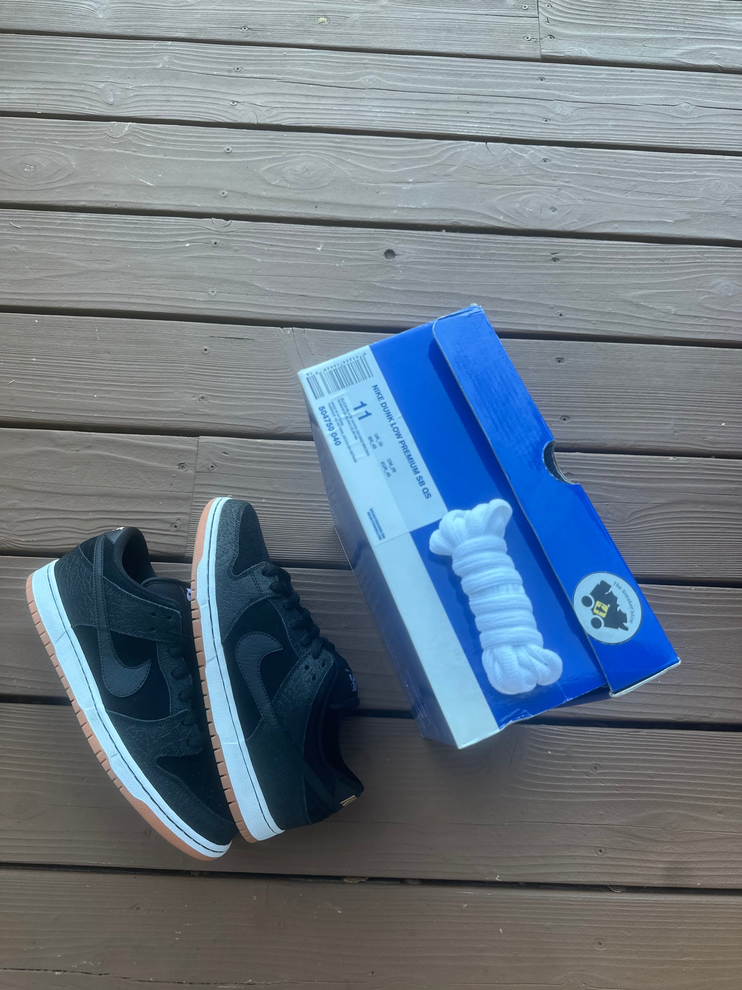 Size 11 - Nike Dunk Low Premium SB QS Nontourage