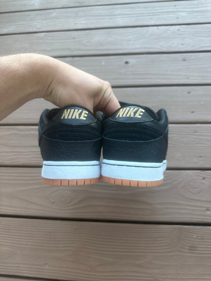 Size 11 - Nike Dunk Low Premium SB QS Nontourage