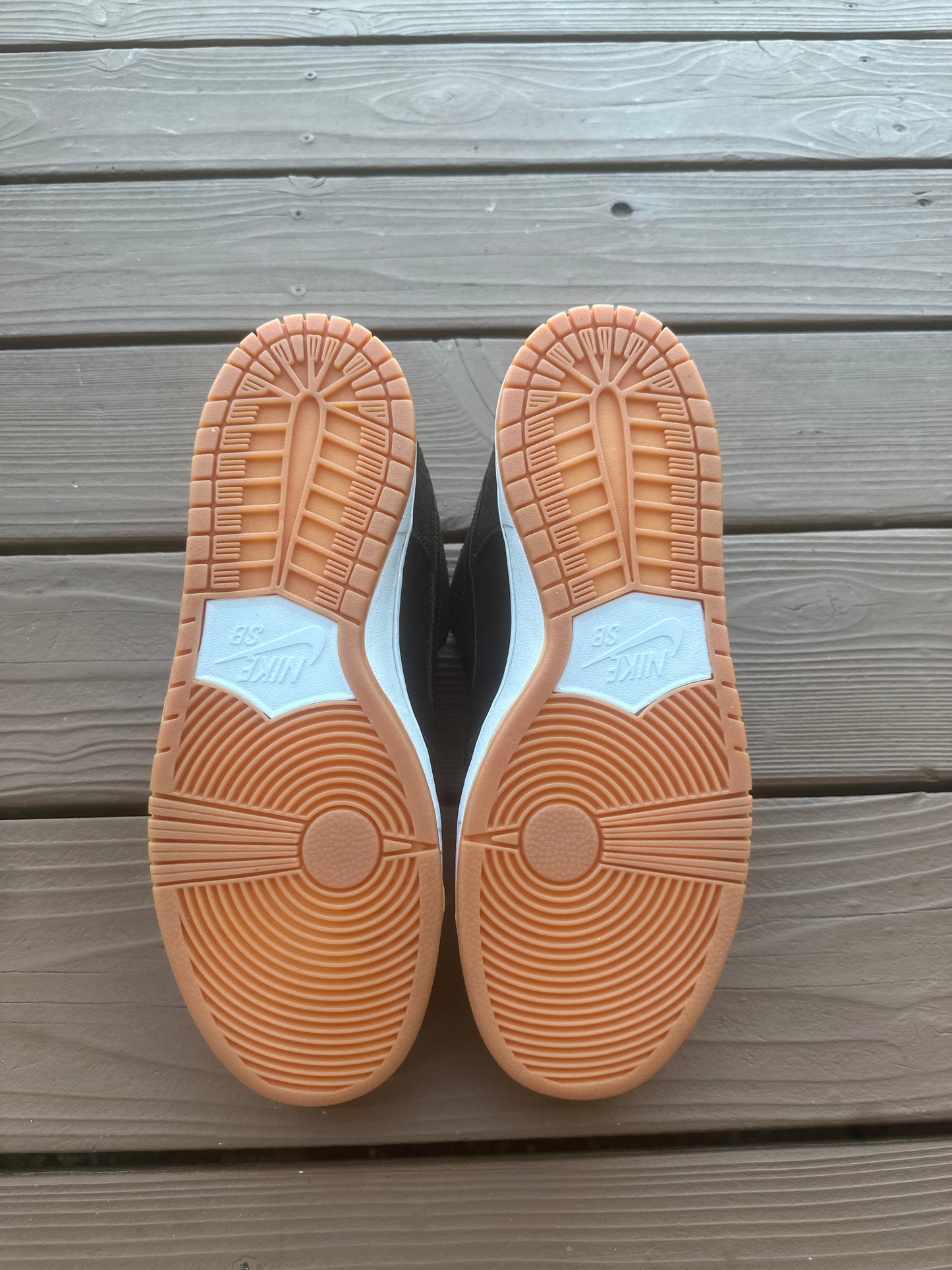 Size 11 - Nike Dunk Low Premium SB QS Nontourage