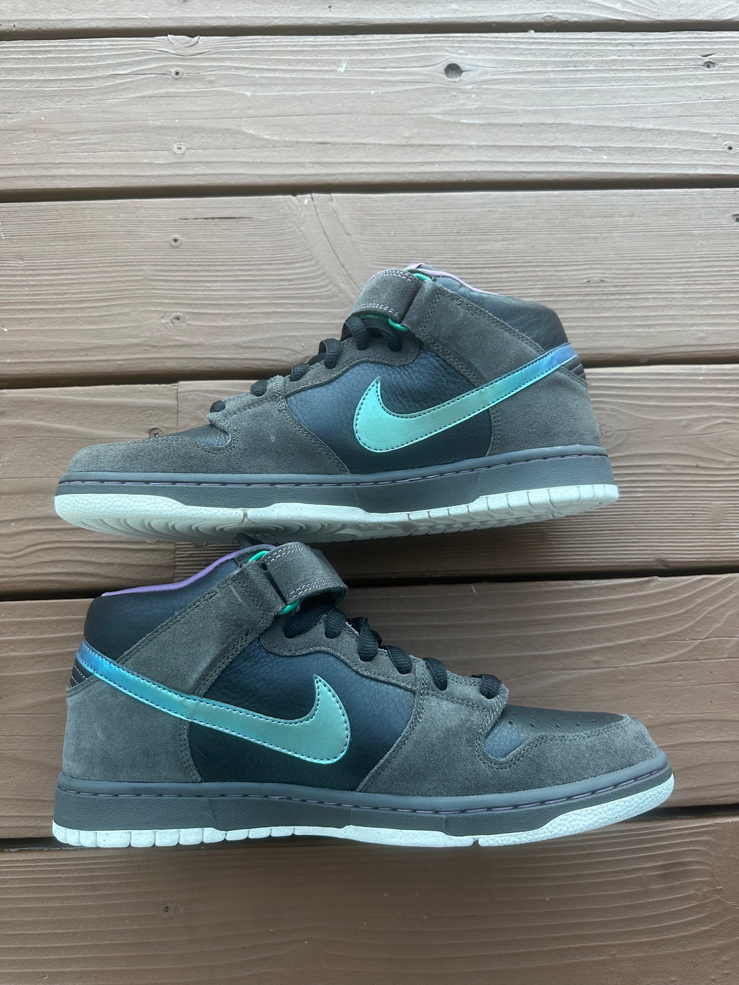 Size 11 - Nike Dunk Mid Premium SB Northern Lights