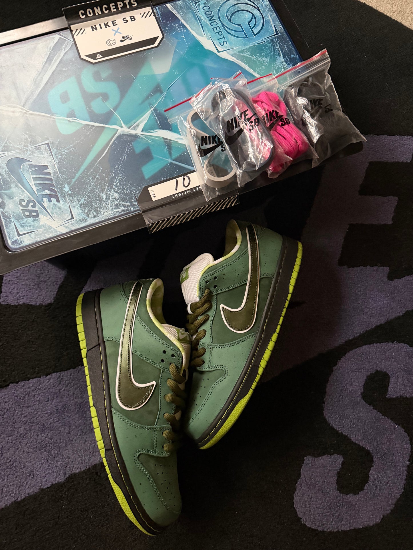 Size 10 - Concepts x Nike SB Dunk Low Premium Green Lobster Special Box