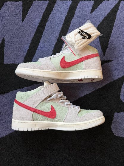 Size 10 - Nike SB Dunk Mid Pro QS White Widow