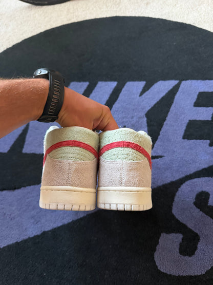 Size 10 - Nike SB Dunk Mid Pro QS White Widow