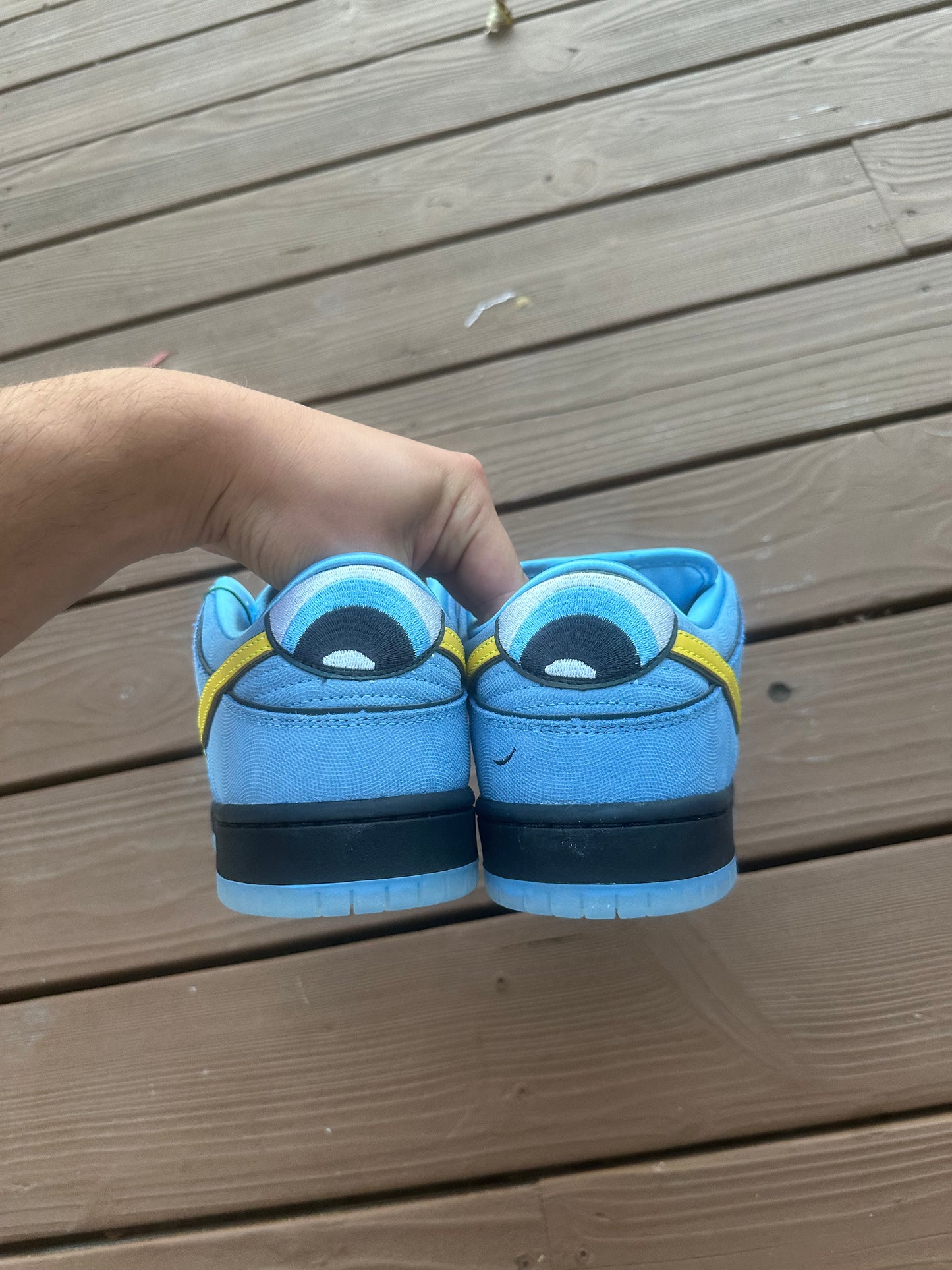 Size 9.5 - The Powerpuff Girls x Dunk Low Pro SB QS 'Bubbles'