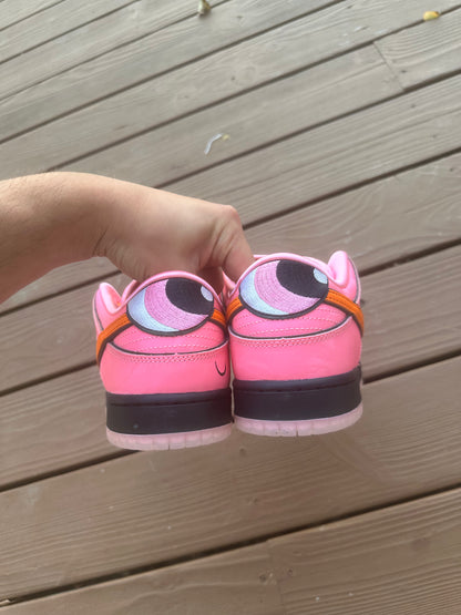 Size 9.5 - The Powerpuff Girls x Dunk Low Pro SB QS 'Blossom'