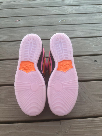 Size 9.5 - The Powerpuff Girls x Dunk Low Pro SB QS 'Blossom'