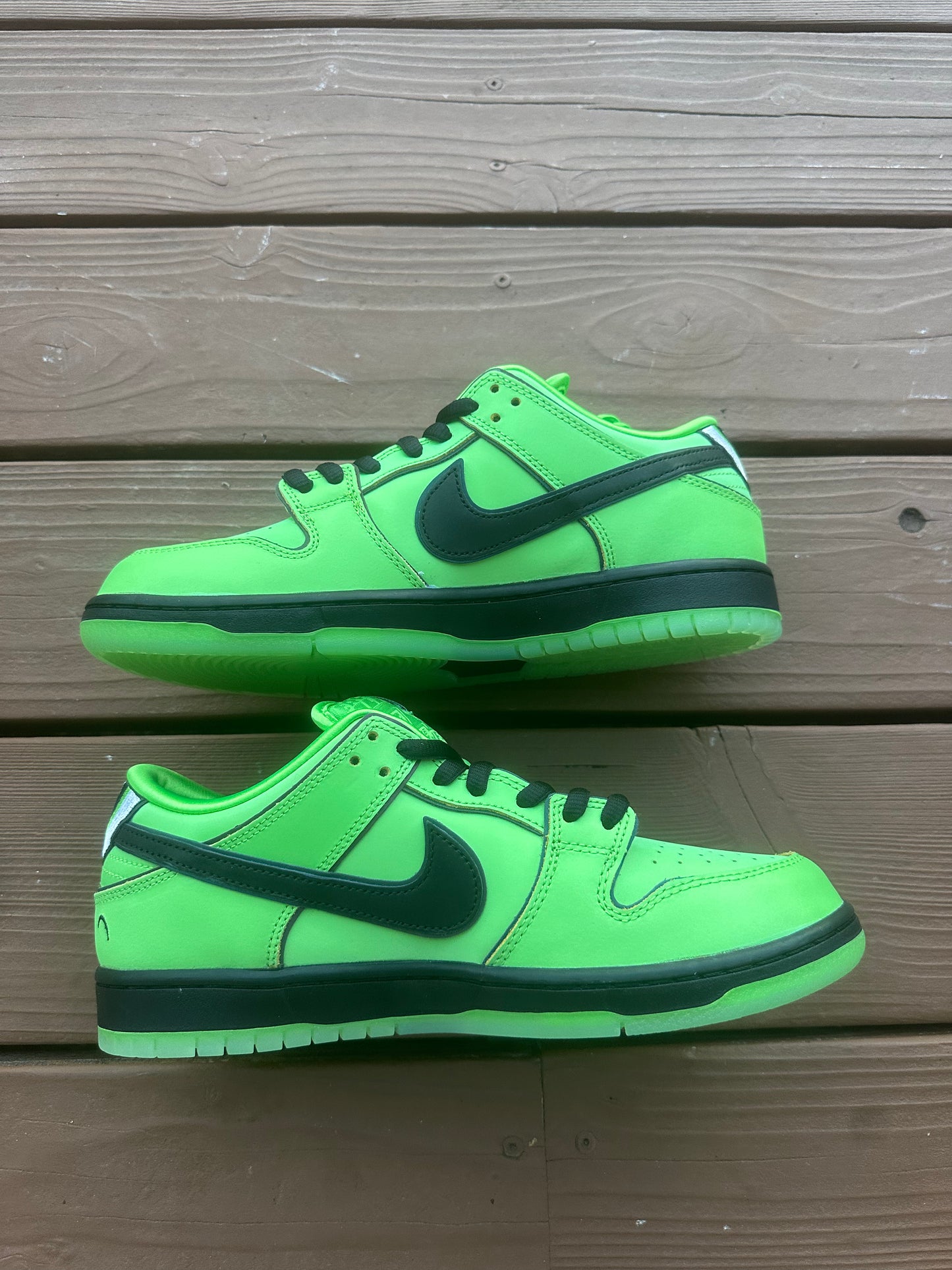 Size 9.5 - The Powerpuff Girls x Dunk Low Pro SB QS 'Buttercup'