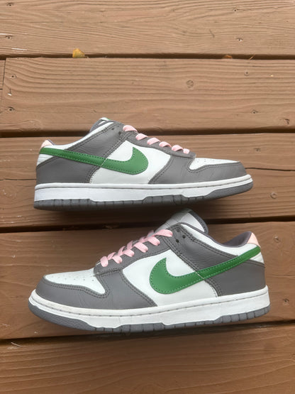 Size 8.5 - Nike Dunk Low Pro Twisted Prep
