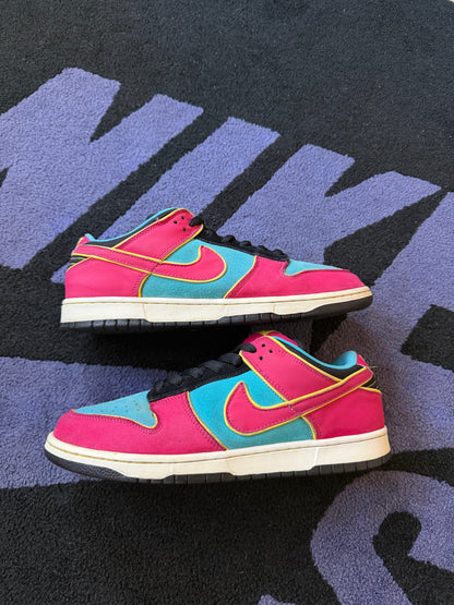 Size 10.5 - Nike Dunk Low Pro SB Ms. Pacman