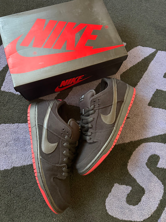 Size 10.5 - Nike Dunk Low Premium SB Levi's