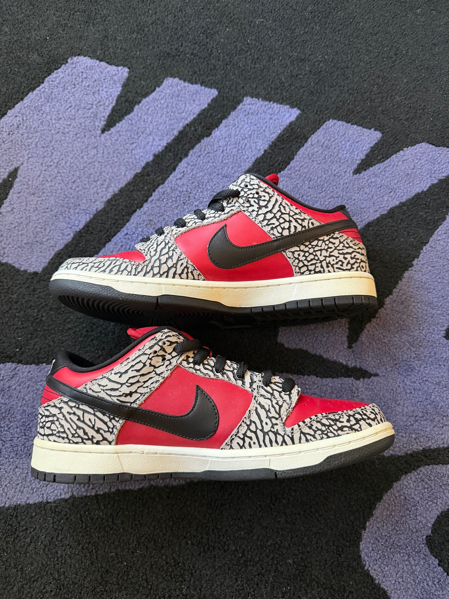 Size 9.5 - Supreme x Nike SB Dunk Low Premium Red Cement