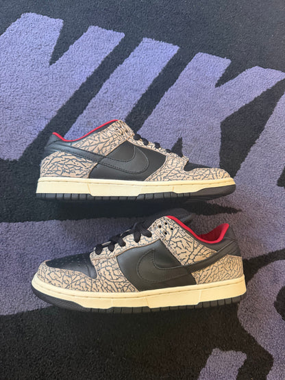 Size 8 - Supreme x Nike SB Dunk Low Pro Black Cement