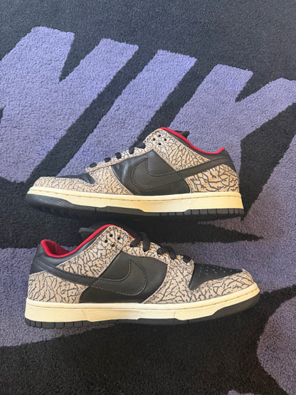Size 8 - Supreme x Nike SB Dunk Low Pro Black Cement