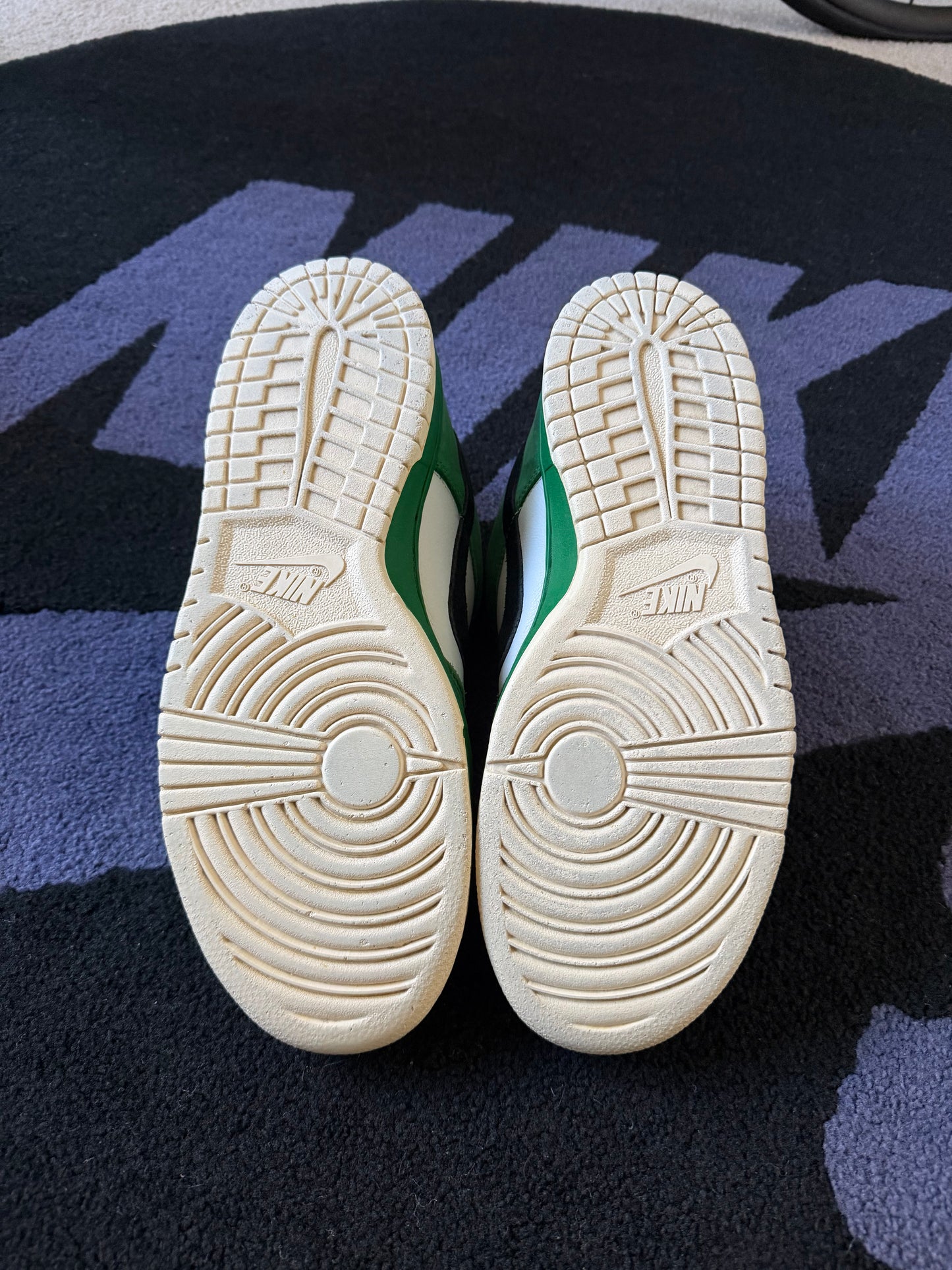 Size 11 - Nike Dunk Low Pro SB Heineken
