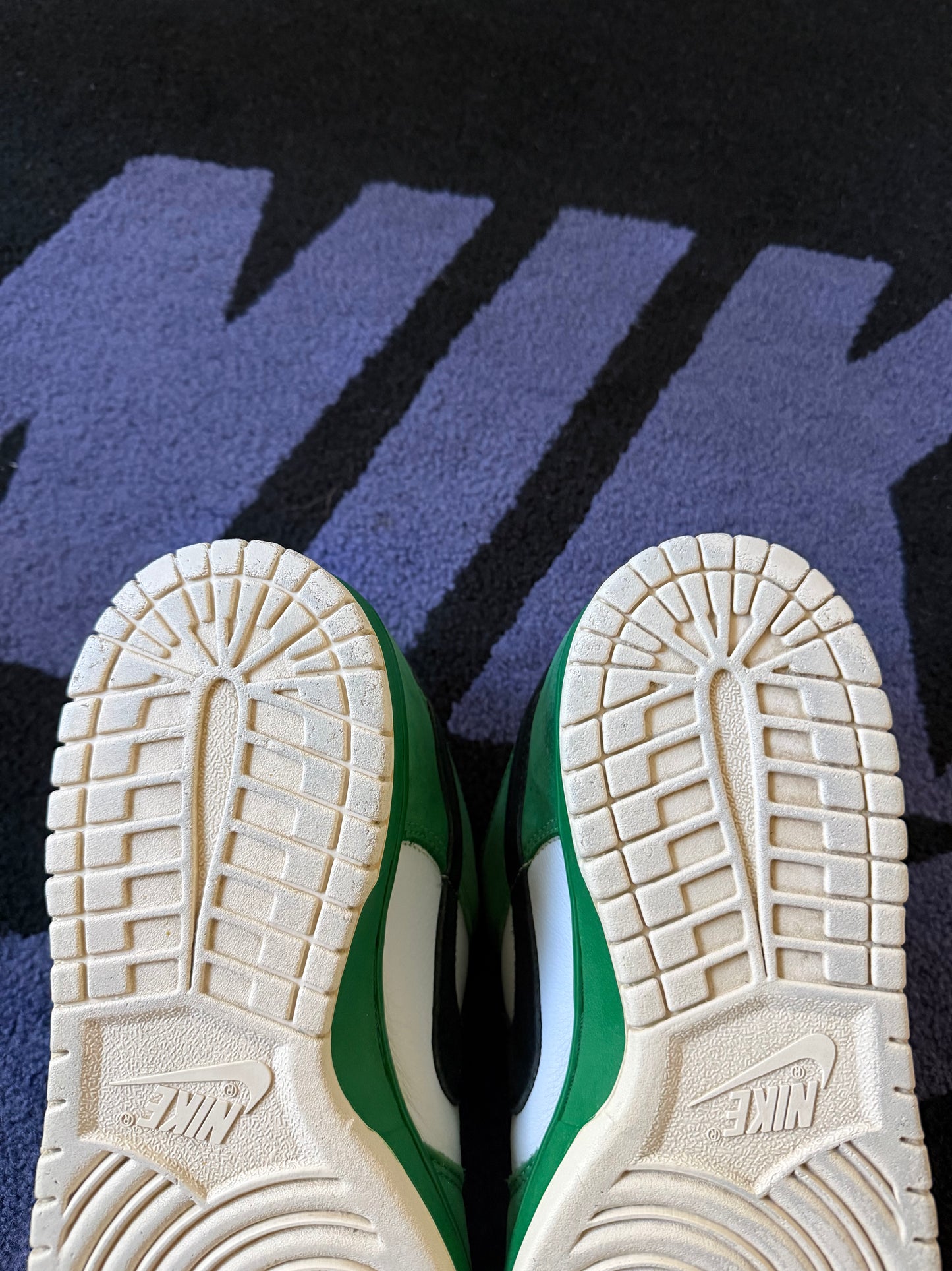 Size 11 - Nike Dunk Low Pro SB Heineken