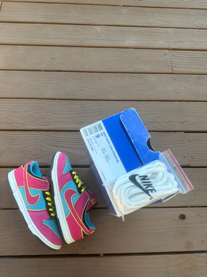 Size 9 - Nike Dunk Low Pro SB Ms. Pacman