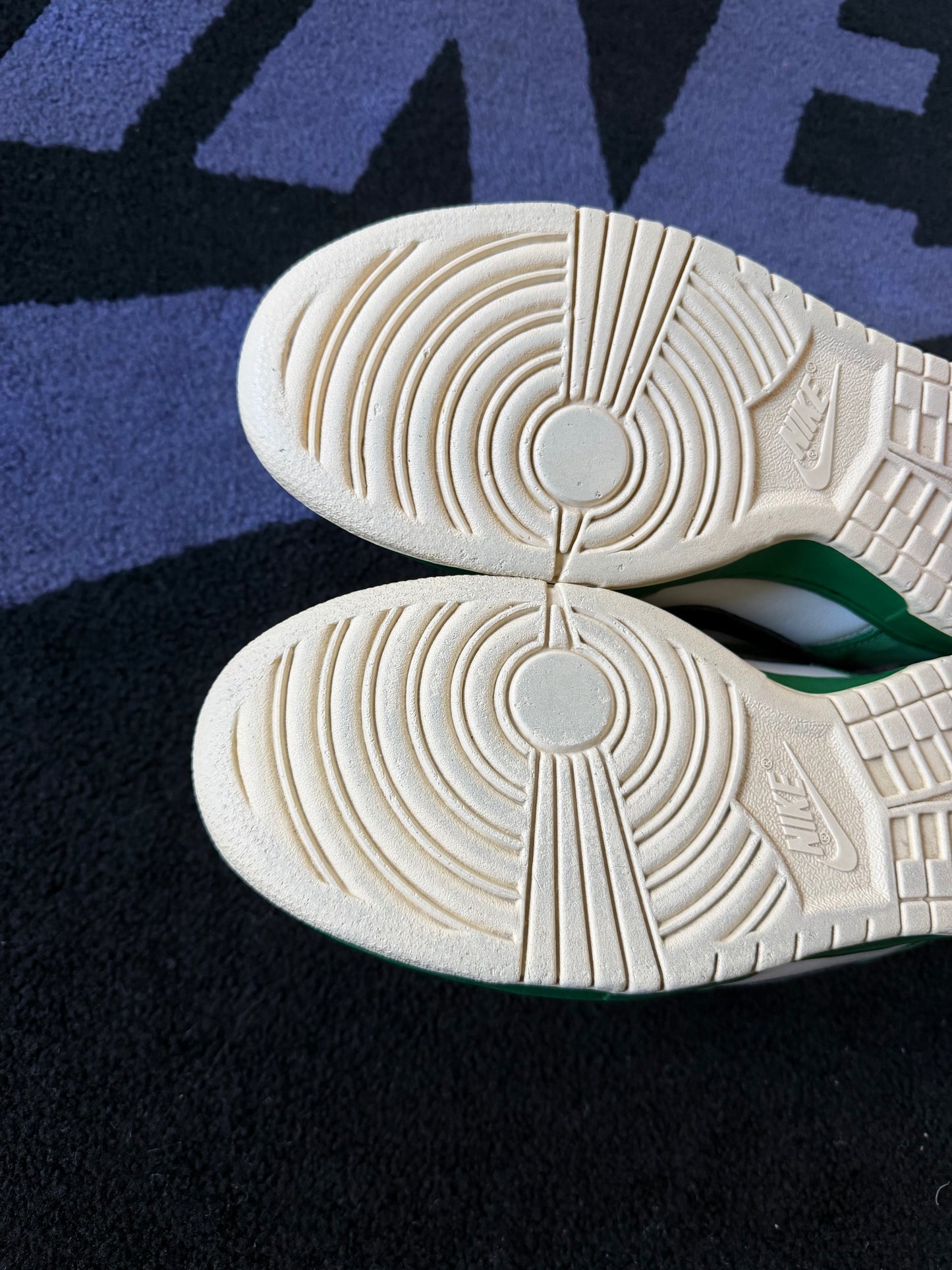 Size 11 - Nike Dunk Low Pro SB Heineken