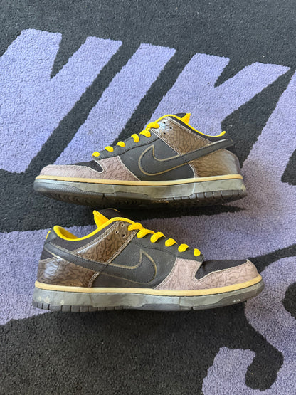 Size 10 - Nike Dunk Low Premium SB Yellow Curb