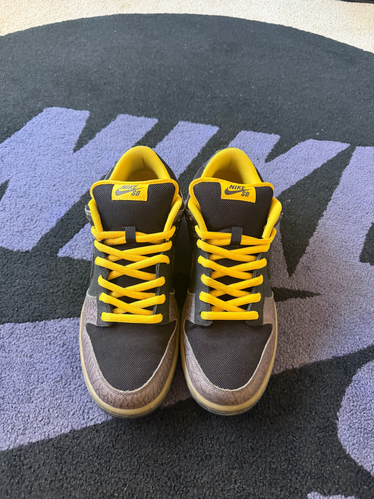 Size 10 - Nike Dunk Low Premium SB Yellow Curb