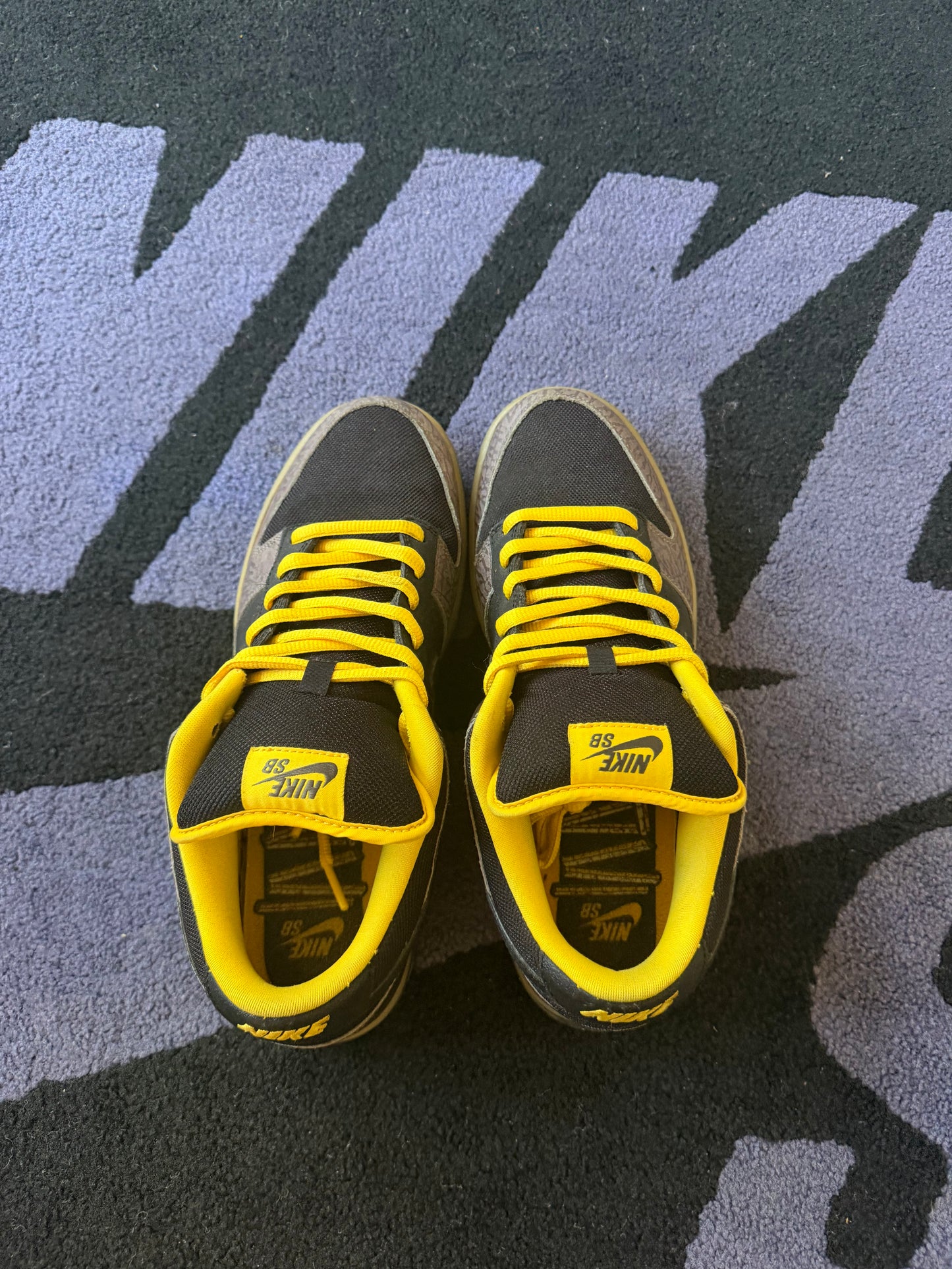 Size 10 - Nike Dunk Low Premium SB Yellow Curb