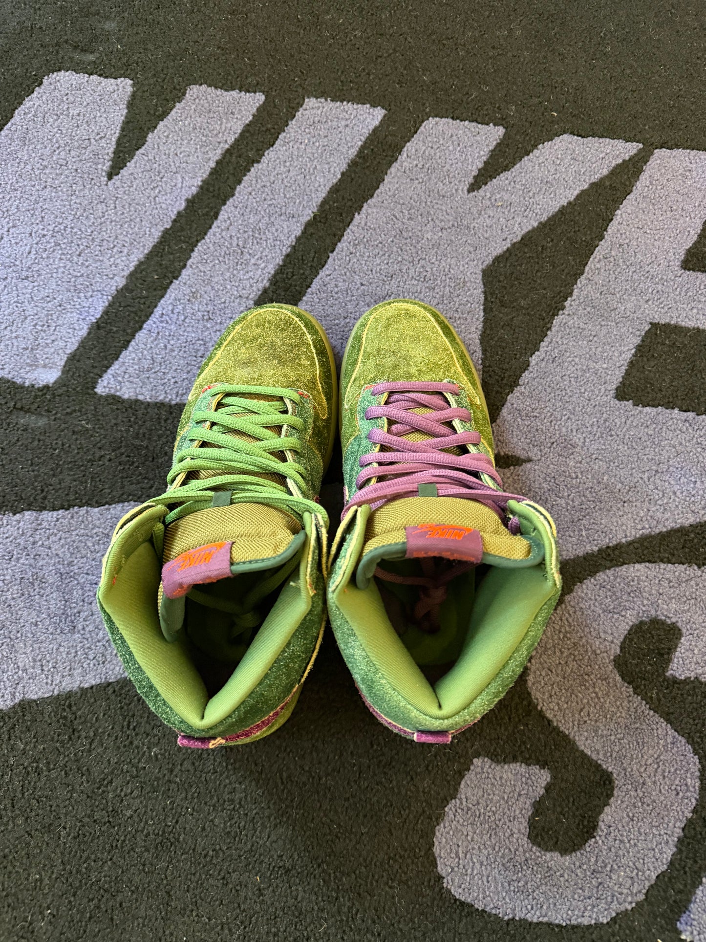 Size 10.5 - Nike Dunk High Premium SB Skunk