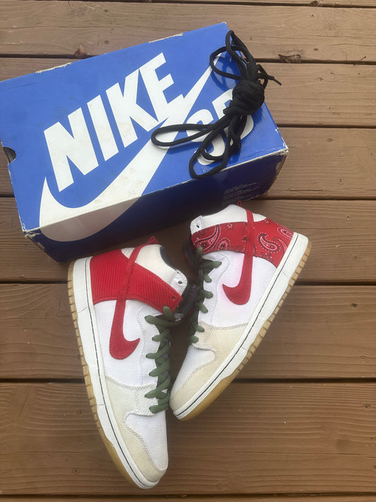 Size 10.5 - Nike Dunk High Pro SB Cheech and Chong