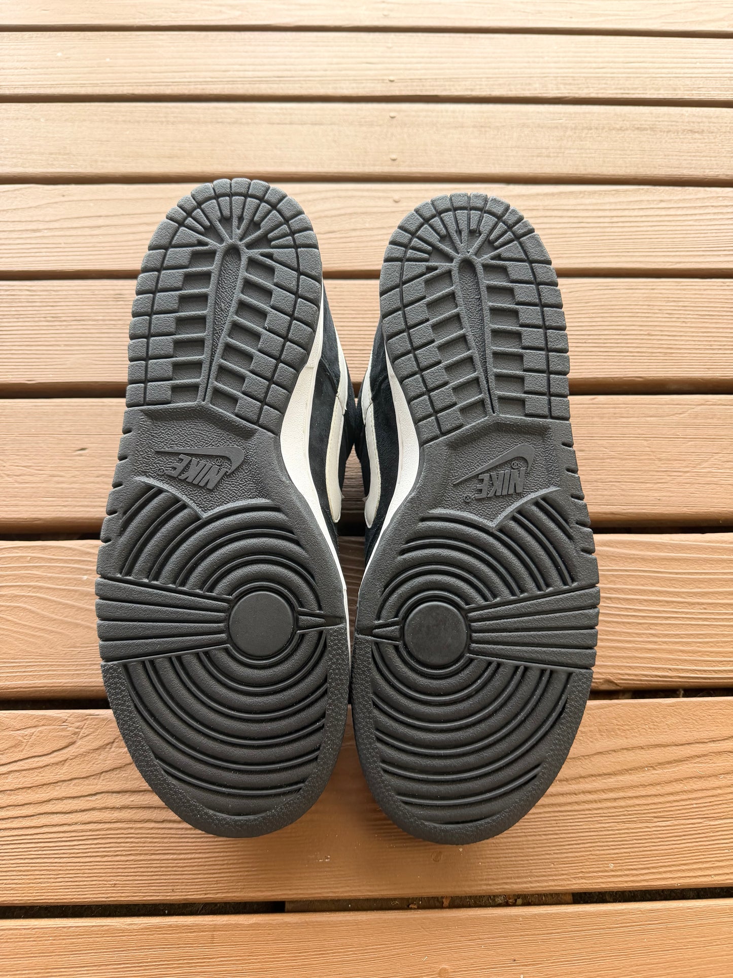 Size 11 - Nike Dunk Low Pro SB Wieger