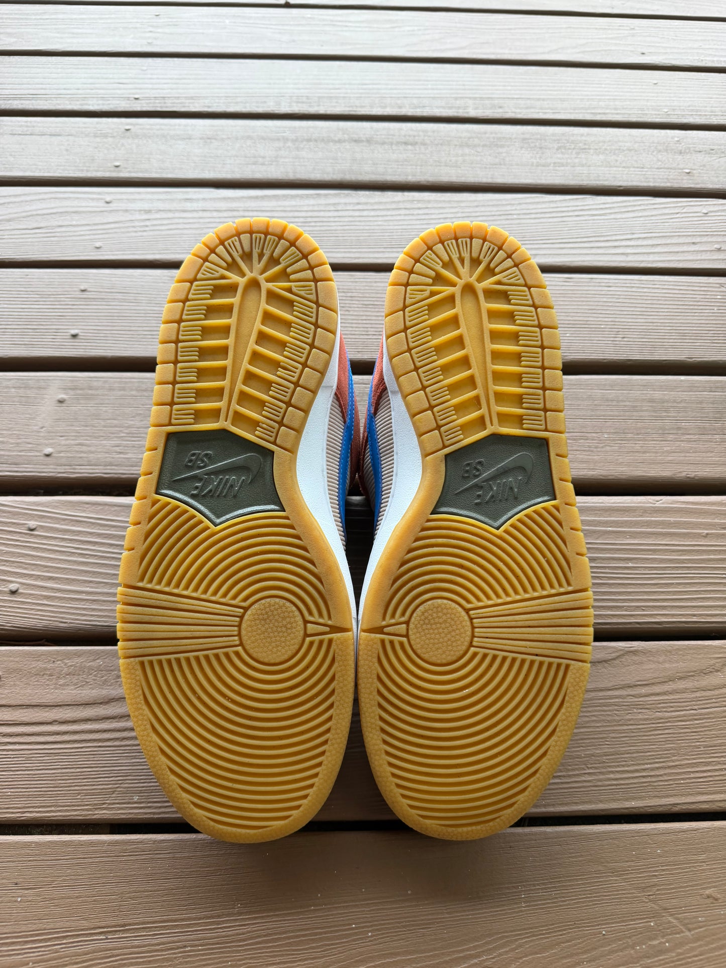 Size 10 - Nike Dunk Low Pro SB Corduroy